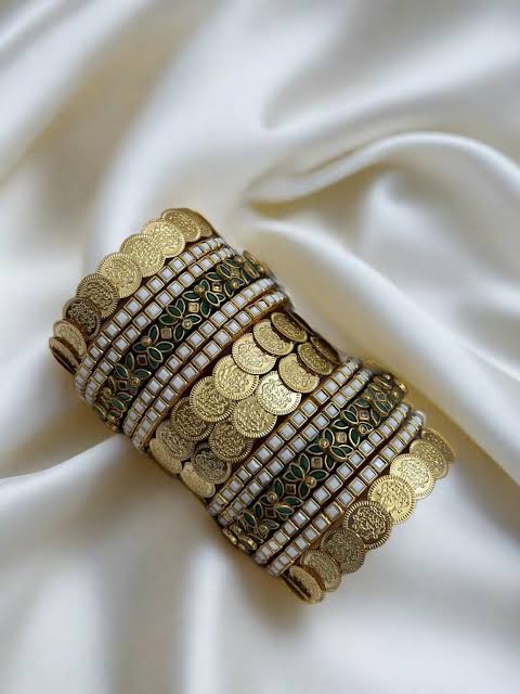 SilkThread Kundhan bangles