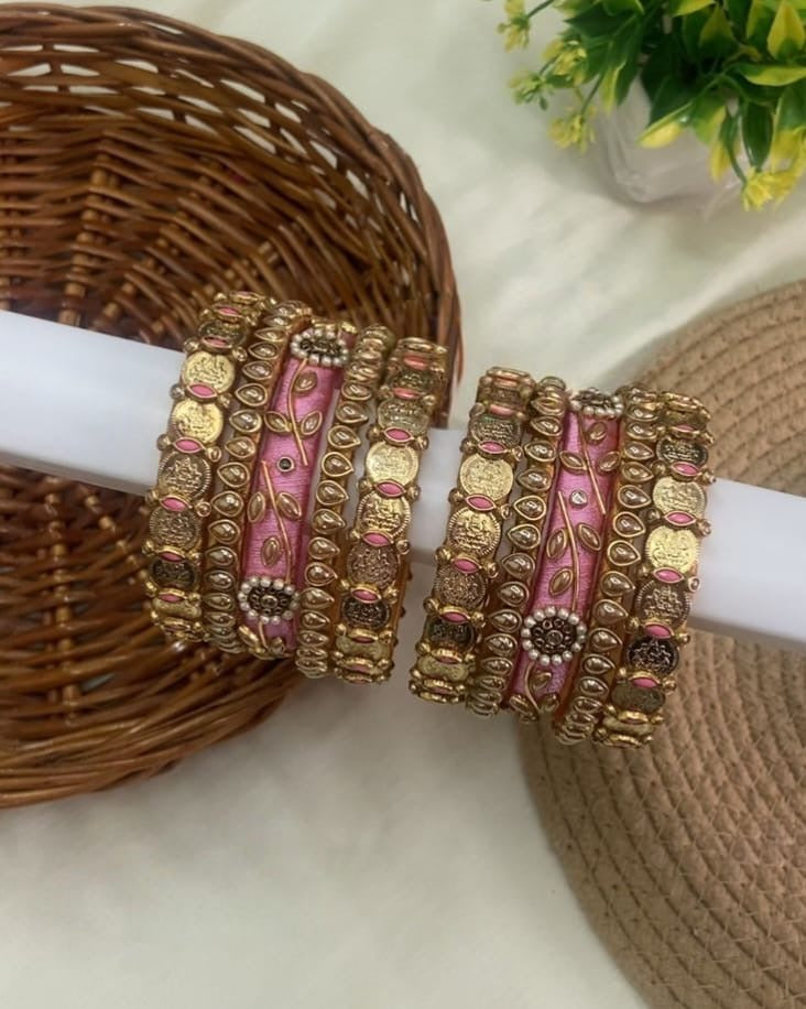 Hand crafted kundan bangles